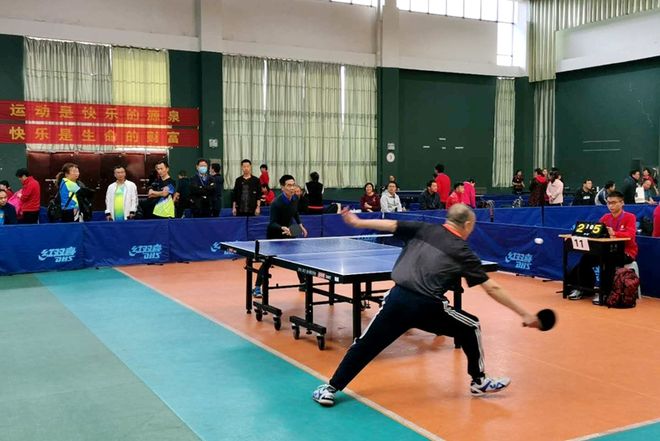 门希克在本 门希克在本